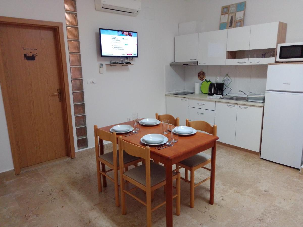 Apartman Sendi Pula Extérieur photo