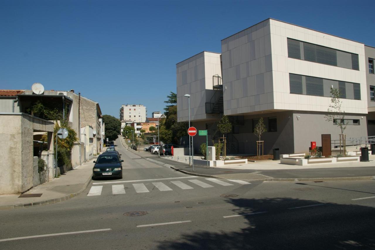 Apartman Sendi Pula Extérieur photo